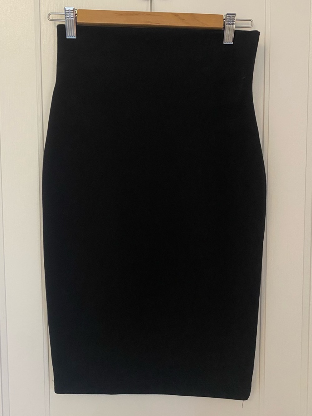 Tailored Black Pencil Skirt Women's Size 6 Business Casual Versatile Stretchy